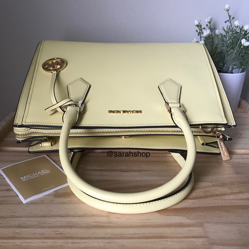 🌼Michael Kors Set - Picture 15 of 16